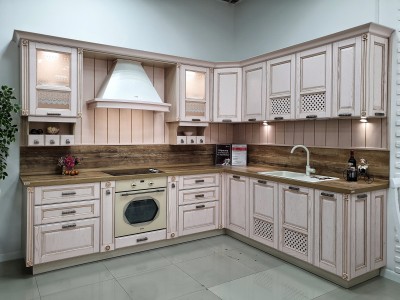 Кухня Камелия. Выставочный образец